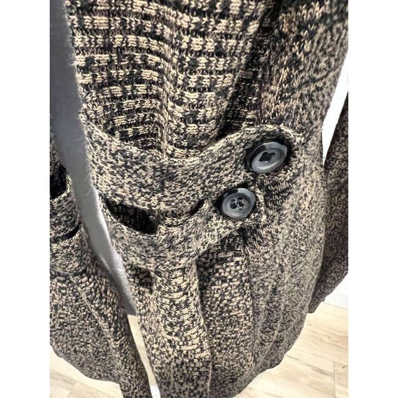 AGB SWEATER/CARDIGAN - Picture 2 of 5